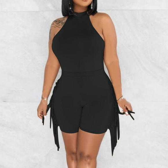 Short Set - Picture 2 of 2